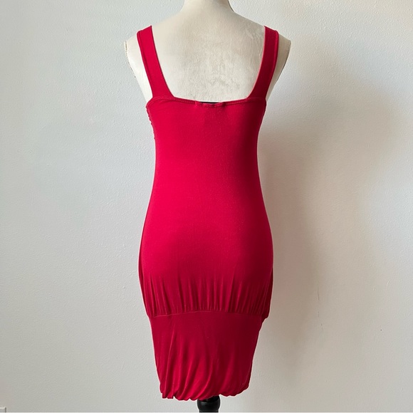 Bui Yah Kah Red Beaded V-neck Bodycon Pencil Dress with Square Back for Women - Picture 2 of 9